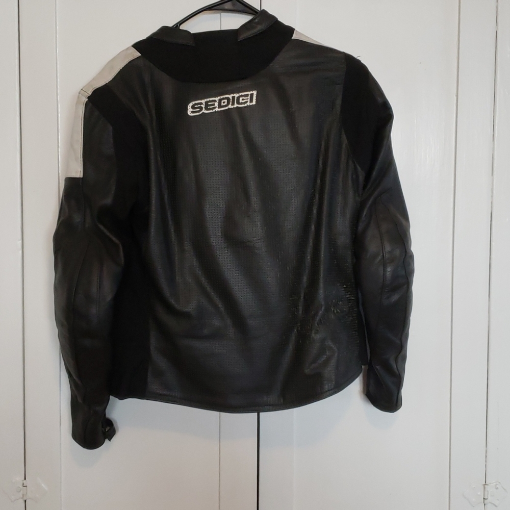 Womens leather moto jacket